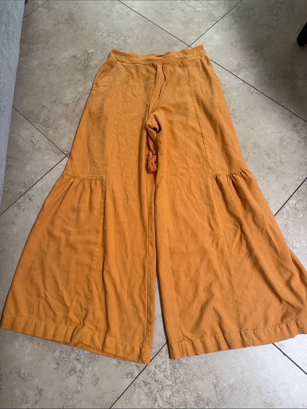 Rewash Tiered Wide-Leg Pants in Mustard Orange